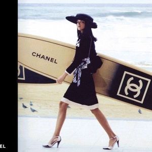 Meet your Posher, Chanel